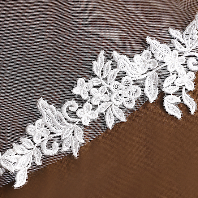 Floral Bride Wedding Veils for Brides Short Flower Lace Veils Singer Layer Veil Waltz Length Bridal Veils Soft Tulle V593